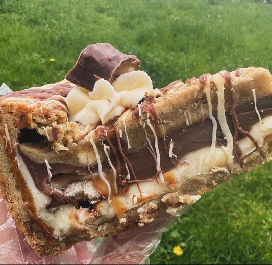 Twix Cookie Pie