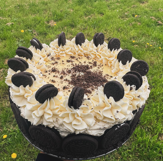 Oreo Cheesecake Slice