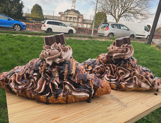 Nutella Cheesecake Filled Croissant